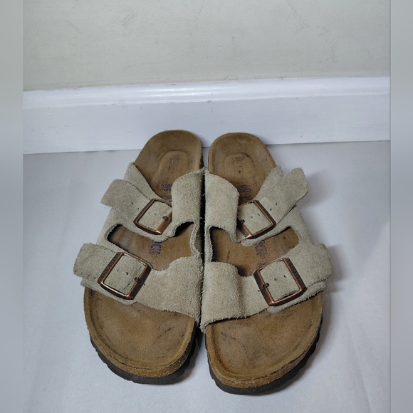 Birkenstock Arizona Women Size 40/9 Us Narrow Beige Suede Sandals with Buckles - Picture 2 of 10